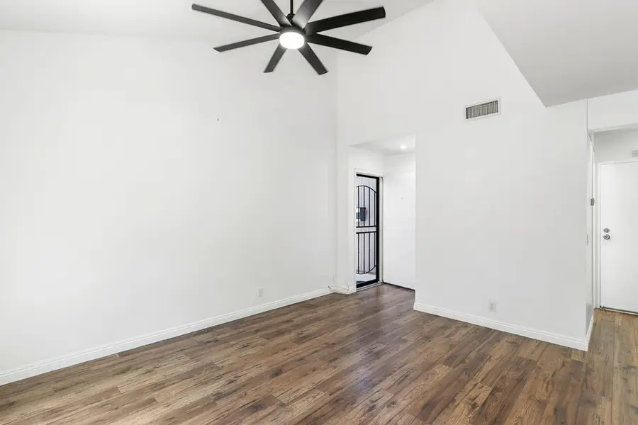 2670 W Segerstrom #A, Santa Ana, CA 92704 - #3