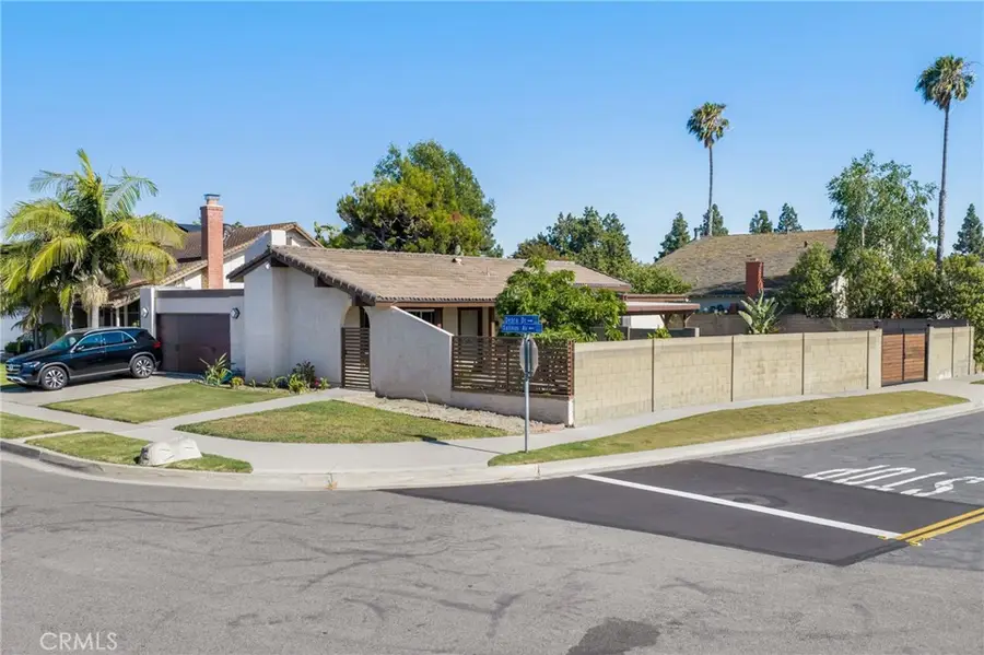 1099 Salinas, Costa Mesa, CA 92626 - #2