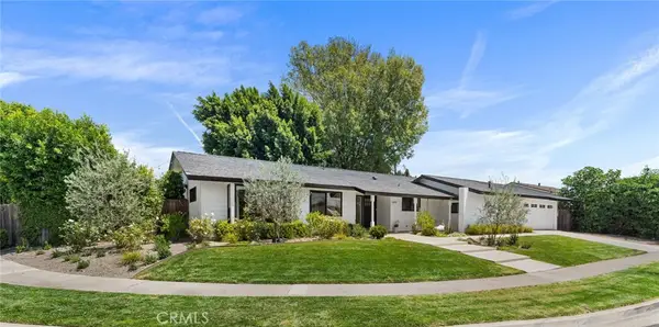 13712 Sanderstead Road, North Tustin, CA 92705