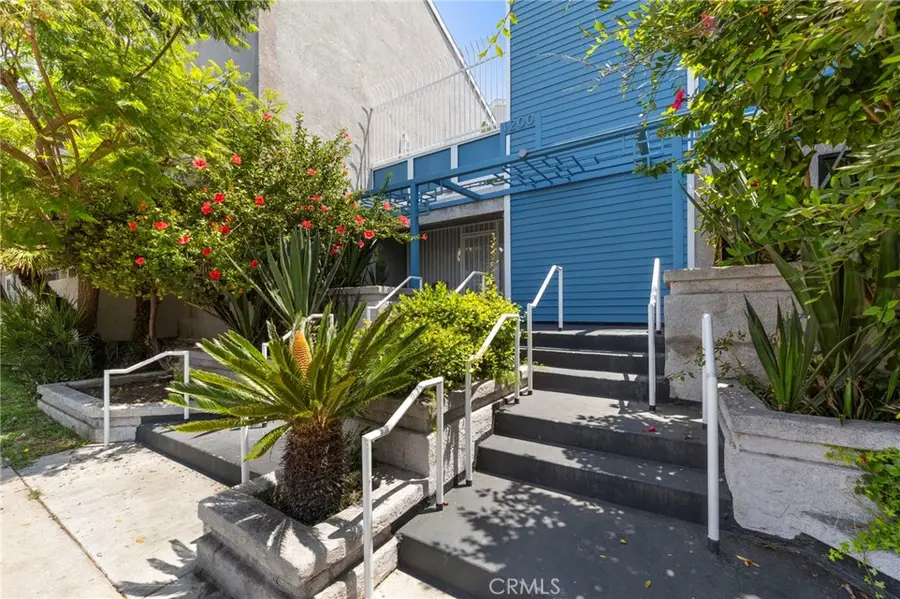 1200 Gaviota #104, Long Beach, CA 90813 - #3