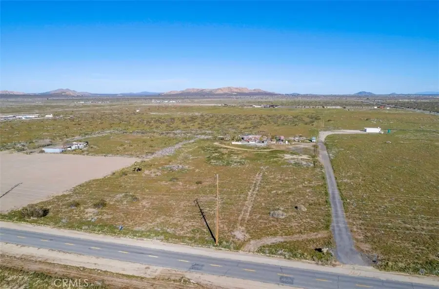 st E Vacant Avenue T4, Littlerock /, Sun Village, CA 93543 - #2