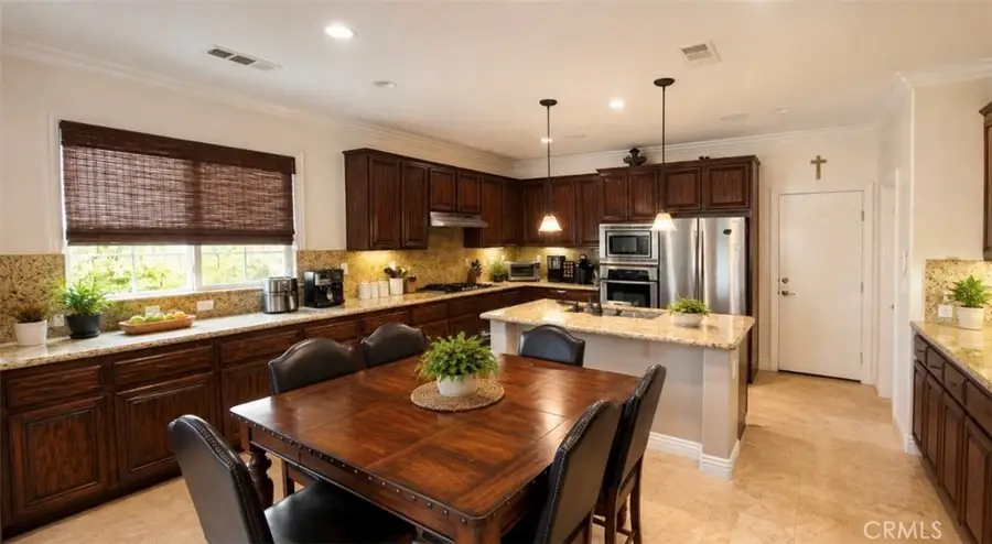 3002 Muir Mountain, San Bernardino, CA 92407 - #2