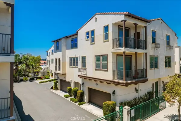 1845 Orizaba Avenue #103, Signal Hill, CA 90755