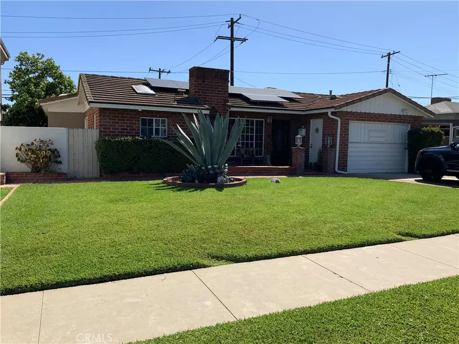 8708 Cherokee, Downey, CA 90241 - #2