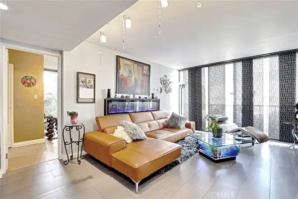 1750 E Ocean #101, Long Beach, CA 90802