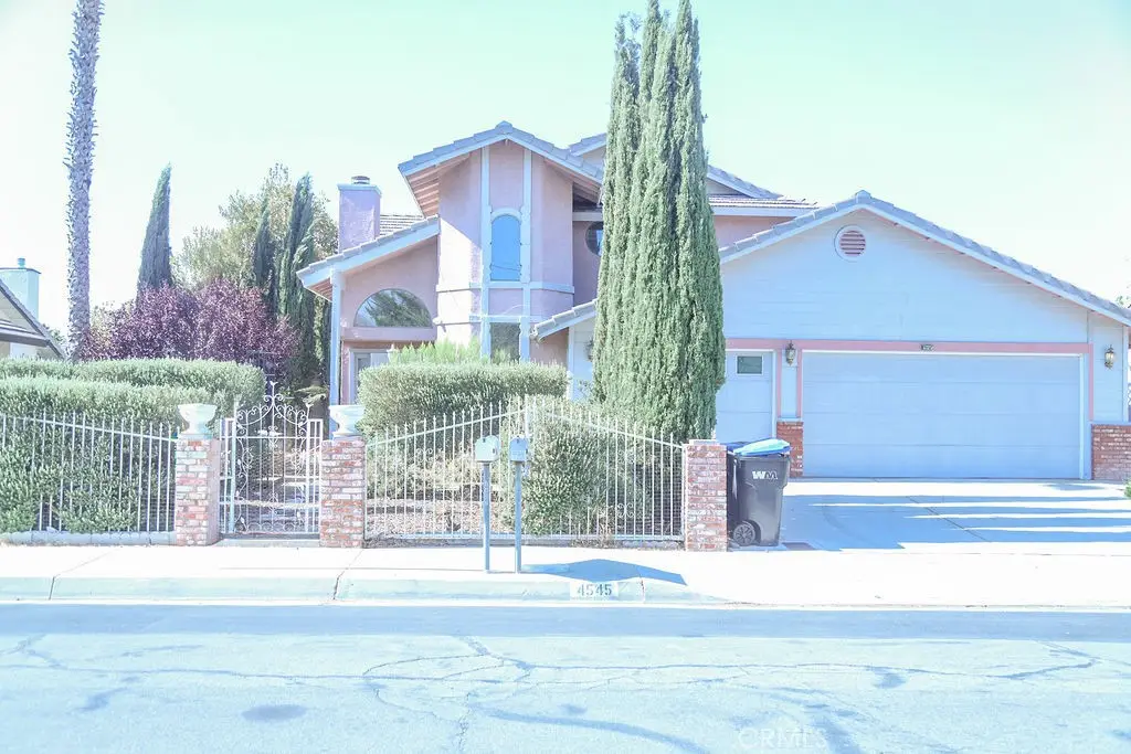 4545 W Avenue L10, Lancaster, CA 93536 - #1