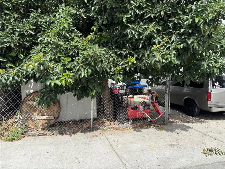 810 S Record, Los Angeles, CA 90023 - #2