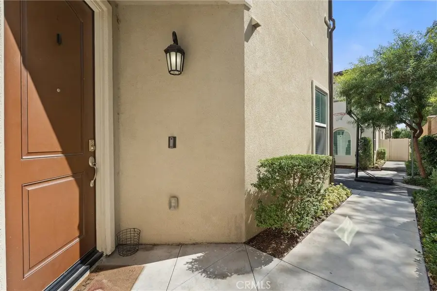 250 W Ridgewood, Long Beach, CA 90805 - #3