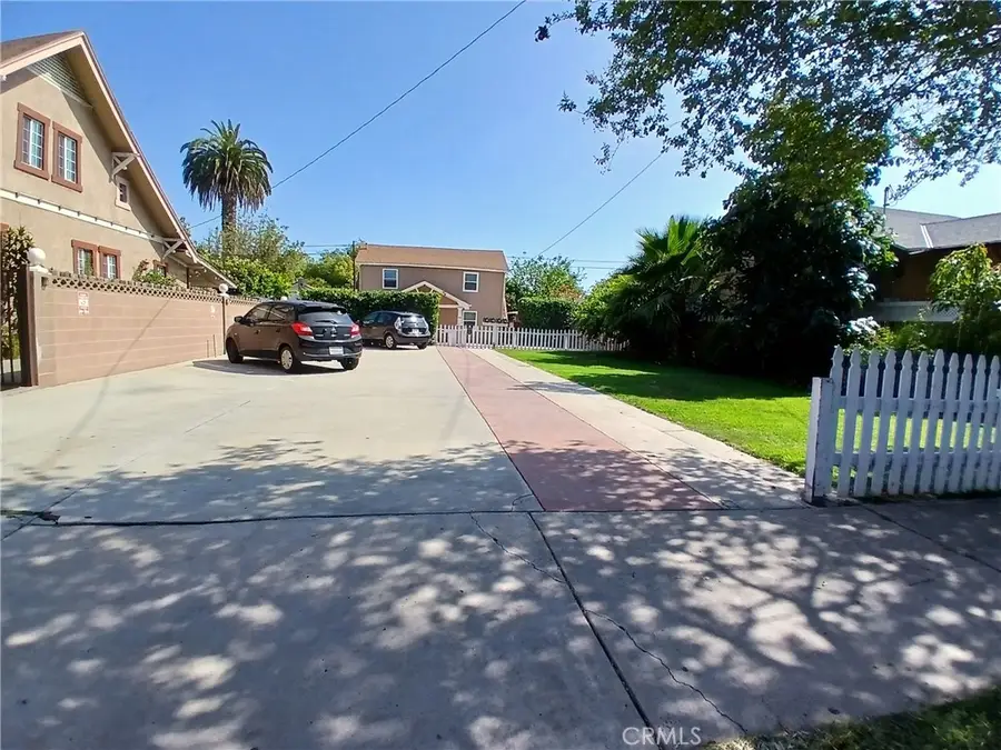 626 E 3rd, Santa Ana, CA 92701 - #2