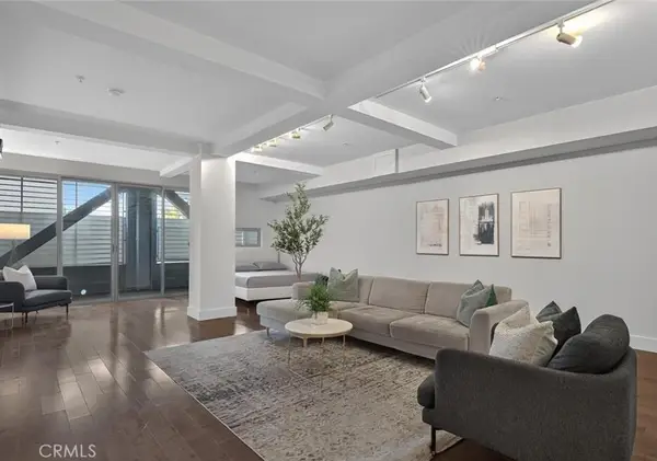 433 Pine #102, Long Beach, CA 90802