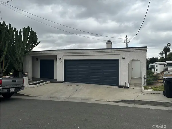 3851 Cazador, Los Angeles, CA 90065