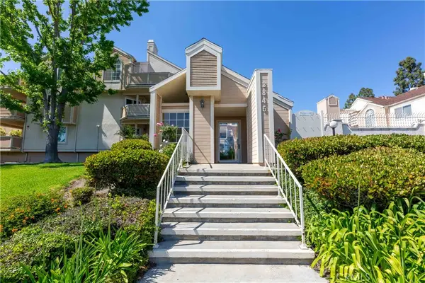 3845 Farquhar Avenue #309, Los Alamitos, CA 90720