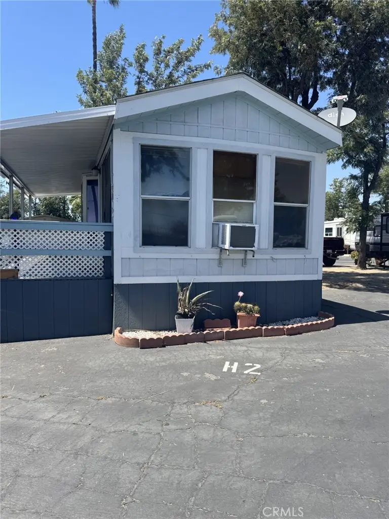 2750 W Acacia #H2, Hemet, CA 92545 - #1