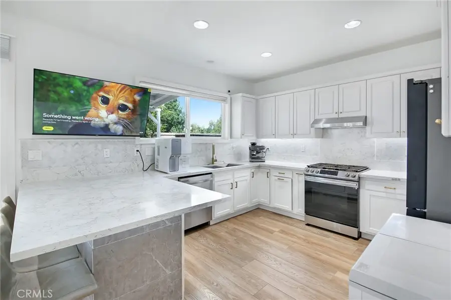 4115 Visions, Fullerton, CA 92833 - #2
