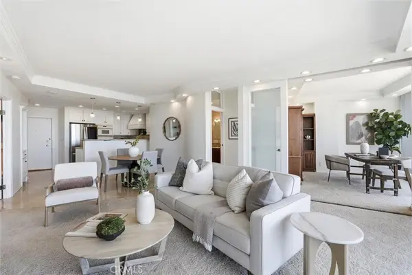 700 E Ocean Boulevard #2002, Long Beach, CA 90802