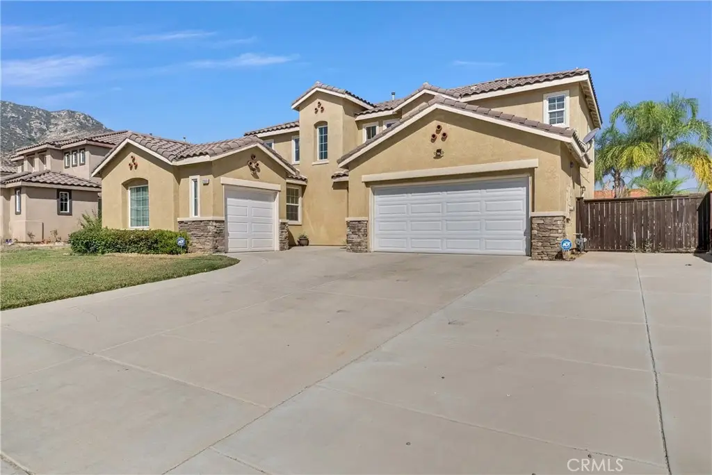 32859 Fairmont, Lake Elsinore, CA 92530 - #1