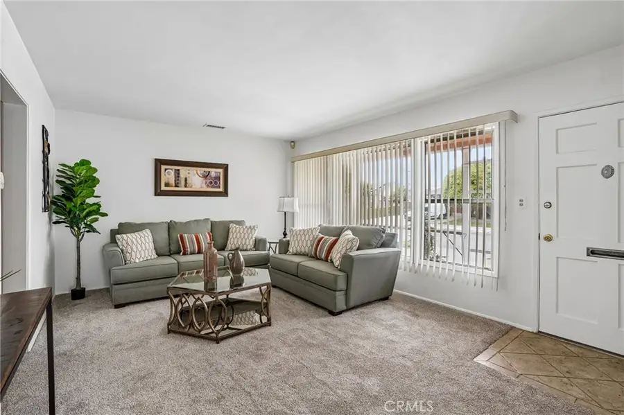 5049 Montair, Lakewood, CA 90712 - #2