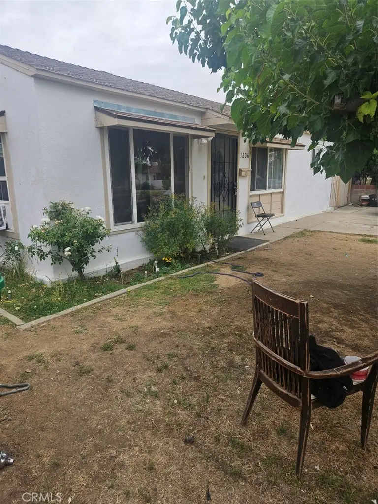 1206 Crawford, Bakersfield, CA 93305 - #2