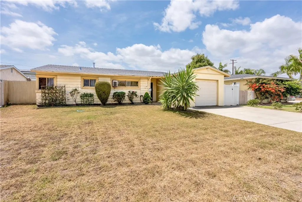 10261 D Este, Anaheim, CA 92804 - #1