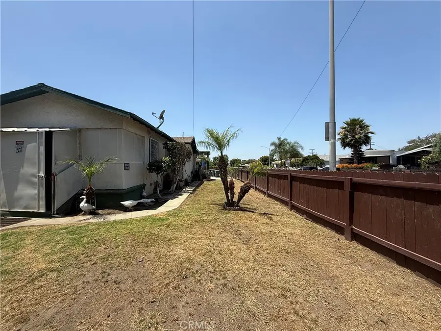 7651 Miramonte, Los Angeles, CA 90001 - #3