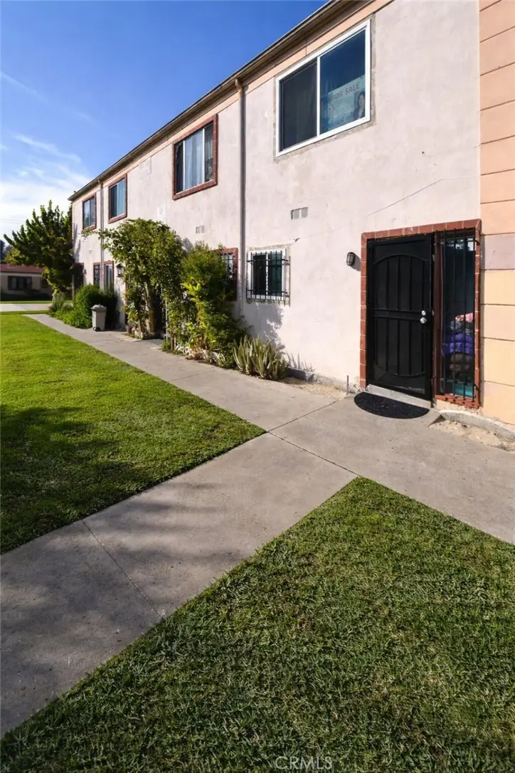 1001 E Grant #F4, Santa Ana, CA 92701 - #2