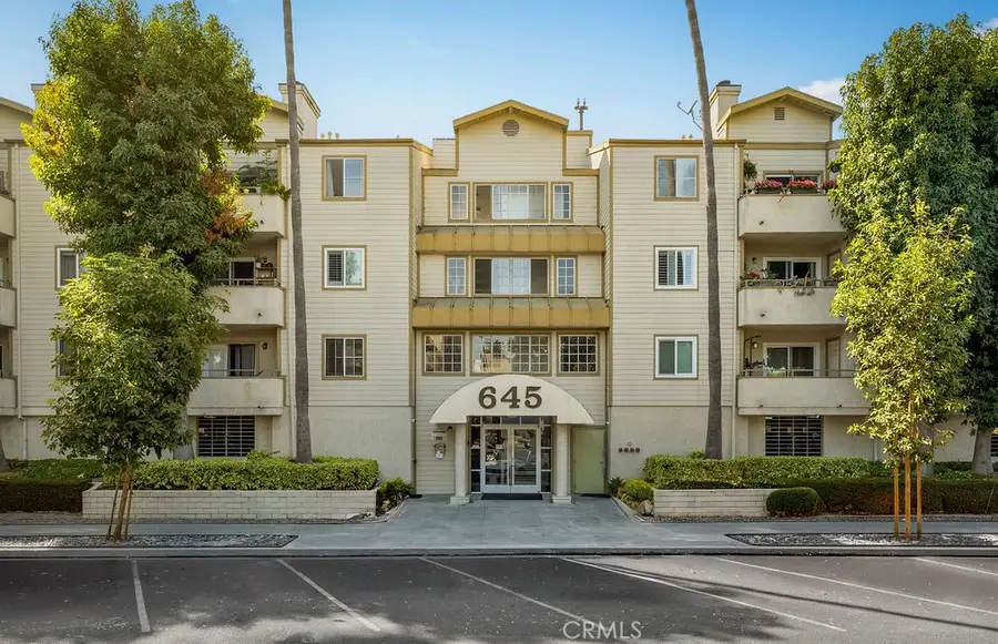 645 Chestnut Avenue #305, Long Beach, CA 90802 - #2