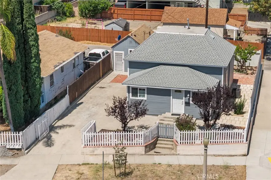 402 E Grand, Corona, CA 92879 - #2
