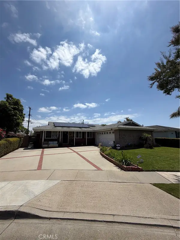 15032 Baylor Circle, Huntington Beach, CA 92647