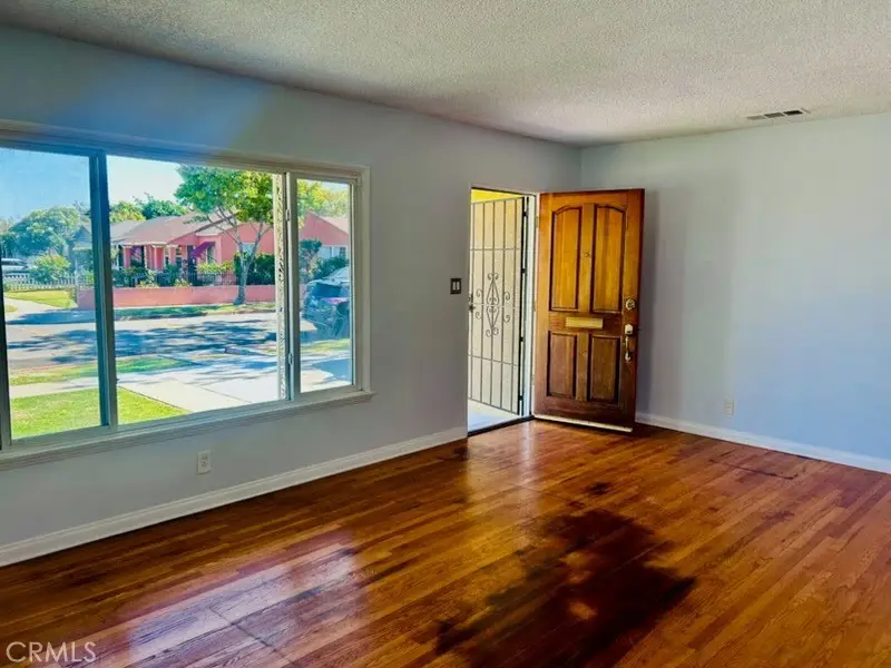 1073 E Plymouth Street, Long Beach, CA 90805 - #3