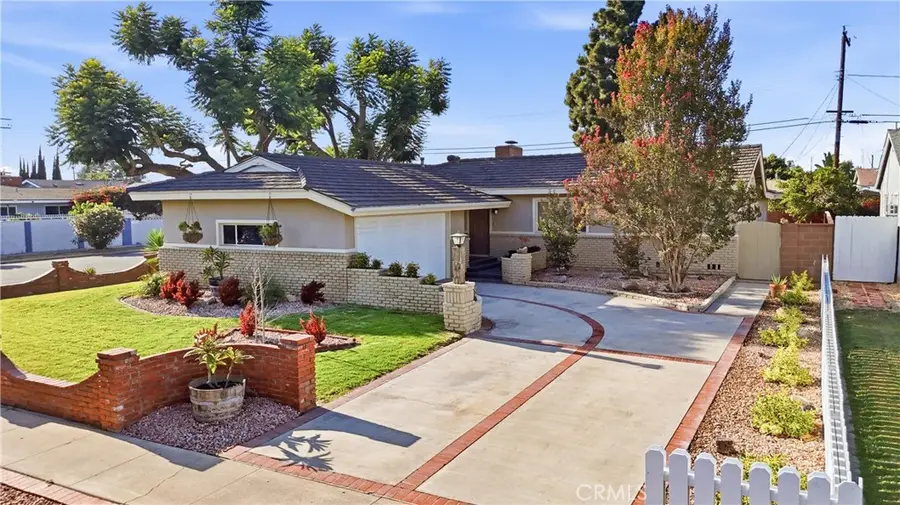 10051 Brookside Dr., Garden Grove, CA 92840 - #2