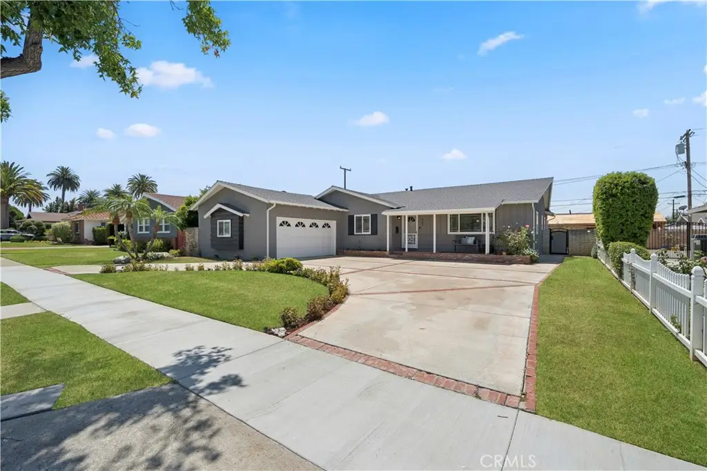 402 E Hoover Avenue, Orange, CA 92867 - #1