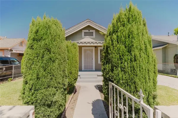 3650 7th Avenue, Los Angeles, CA 90018