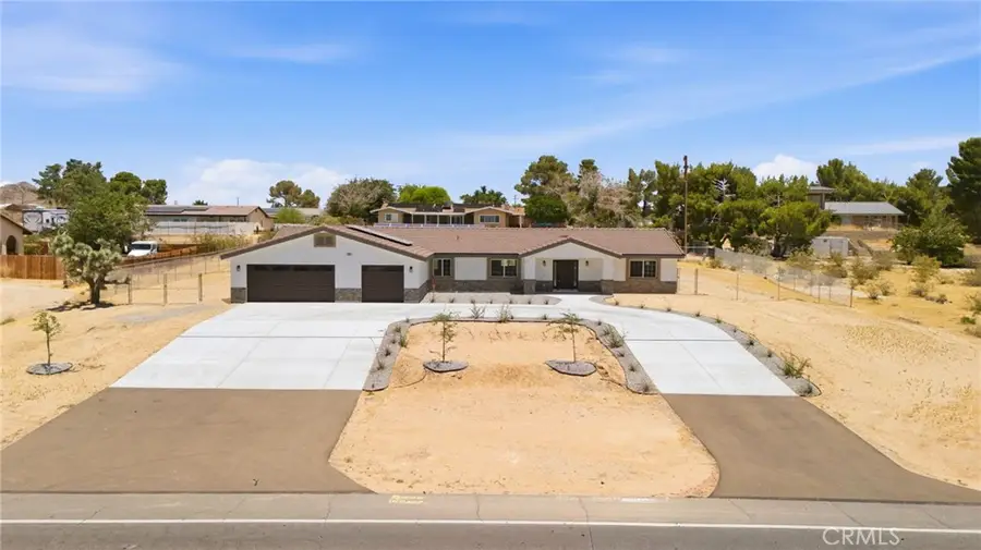 14685 Apple Valley Road, Apple Valley, CA 92307 - #2
