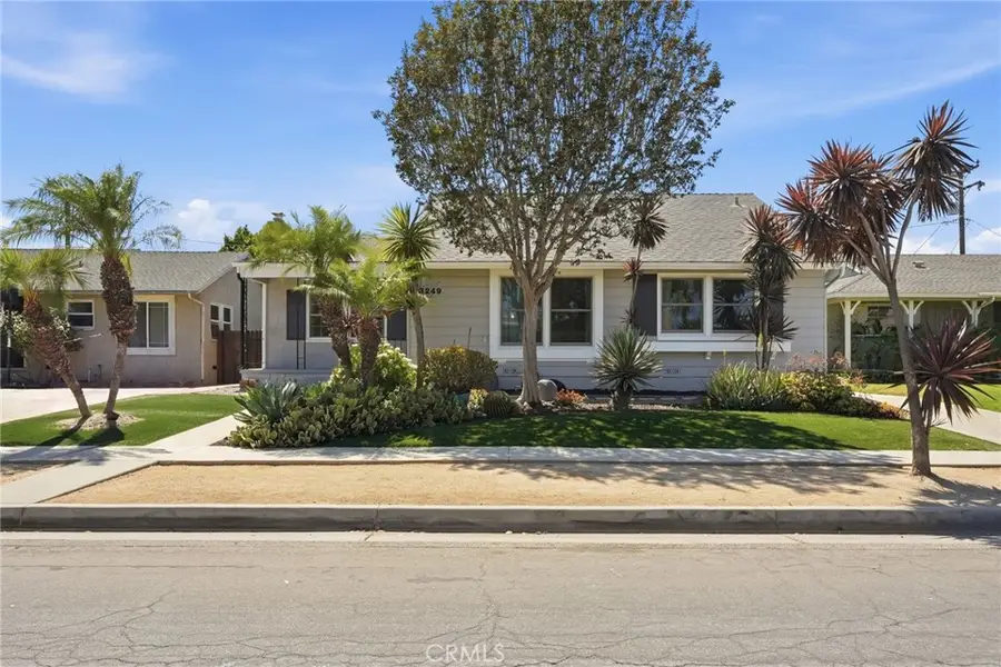 3249 Petaluma, Long Beach, CA 90808 - #2