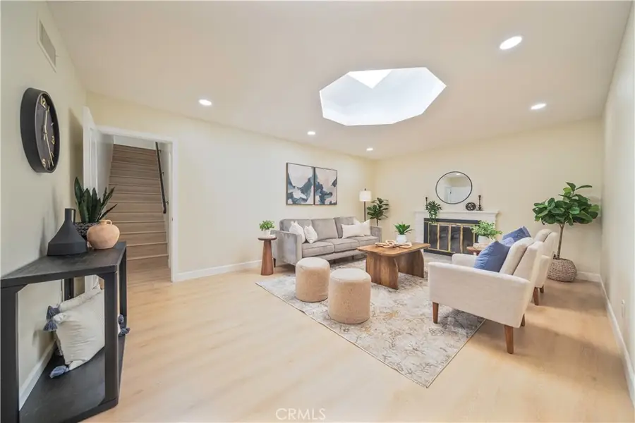 912 W Hill Ave, Fullerton, CA 92832 - #3