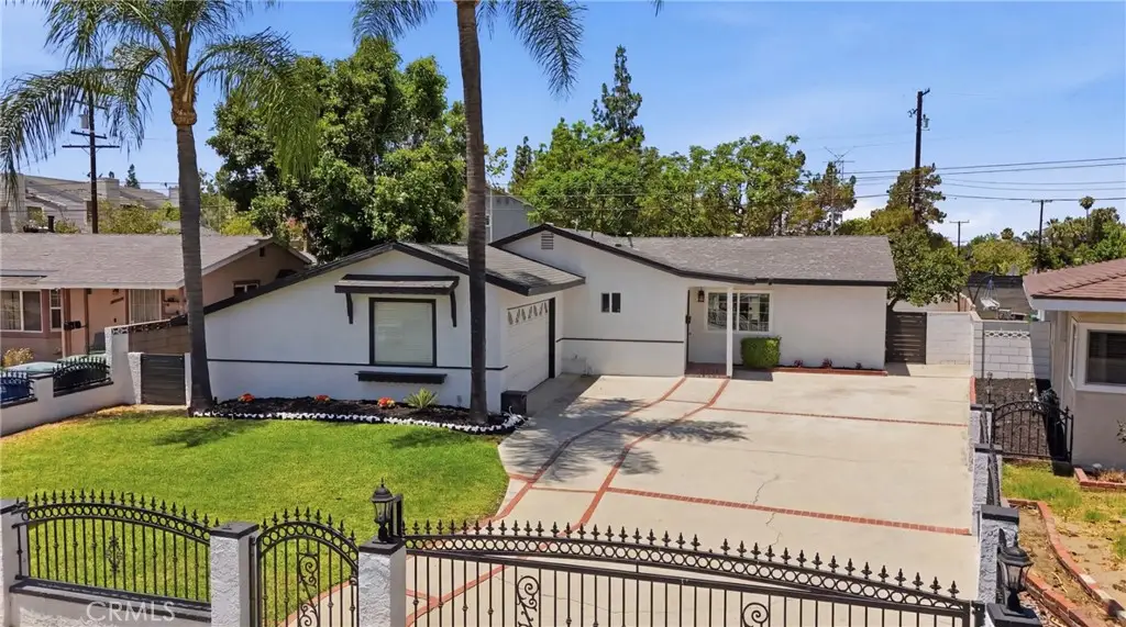 18543 E Gallarno, Covina, CA 91722 - #1
