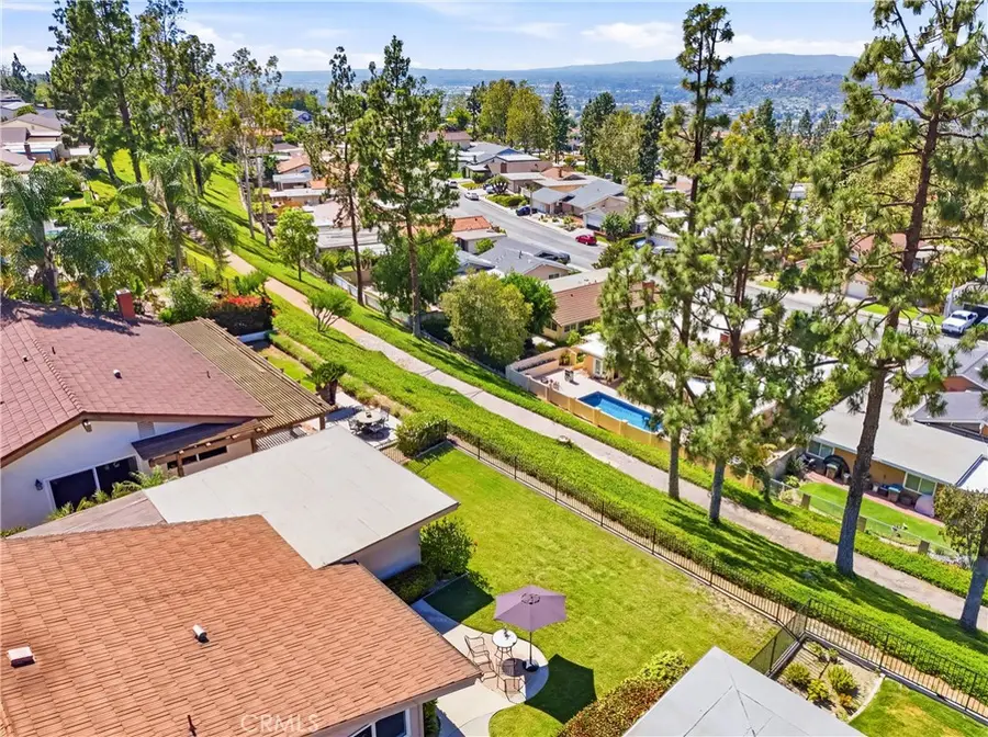6487 E Calle Del Norte, Anaheim Hills, CA 92807 - #2