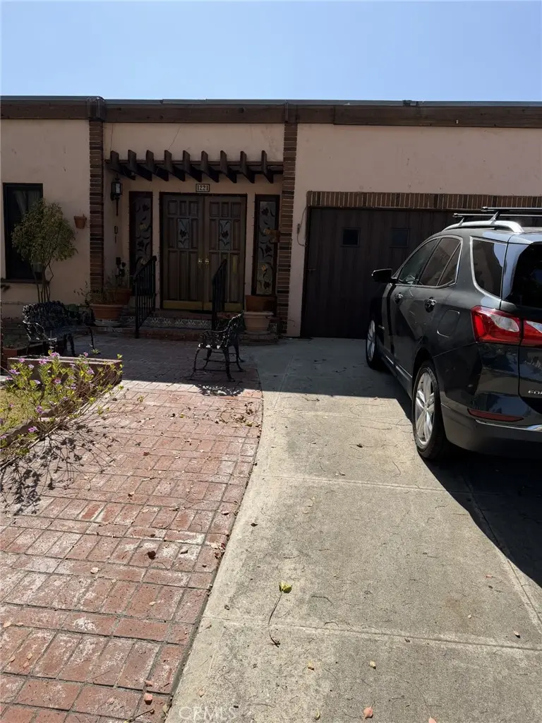 1221 Idlewood, Glendale, CA 91202 - #2