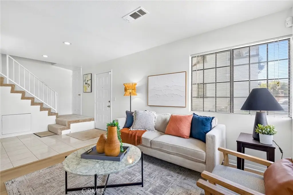2529 California Avenue, Signal Hill, CA 90755 - #1