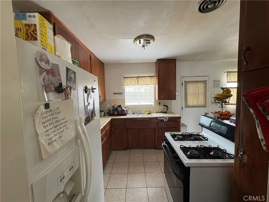 9909 Niagara Ave, Fontana, CA 92355 - #3