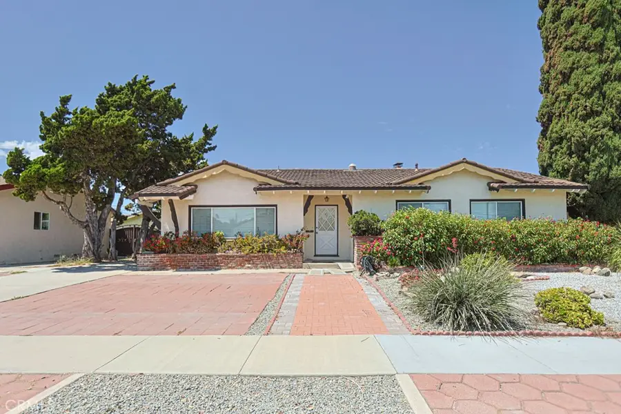 1641 W Buena Vista, Anaheim, CA 92802 - #2