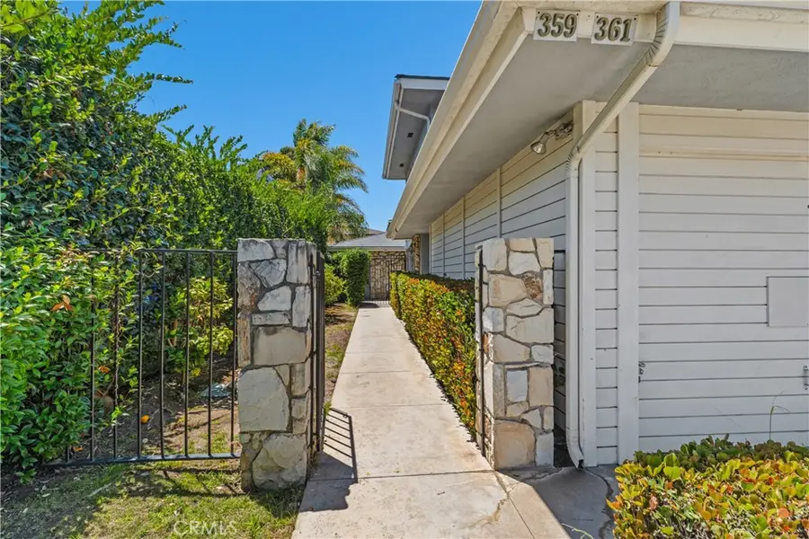 359 361 Roswell, Long Beach, CA 90814 - #3