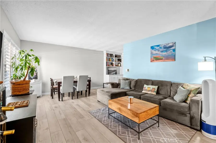 333 Junipero Avenue #1C, Long Beach, CA 90814 - #2