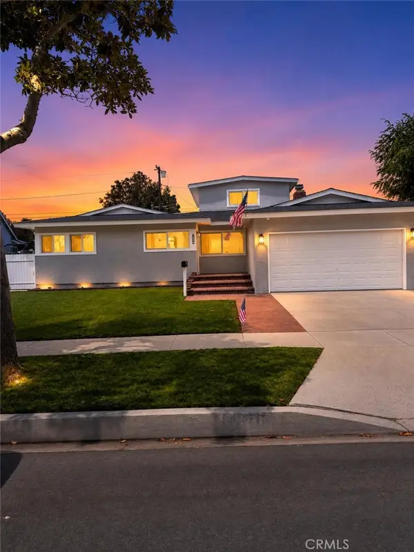 1876 Petaluma Avenue, Long Beach, CA 90815