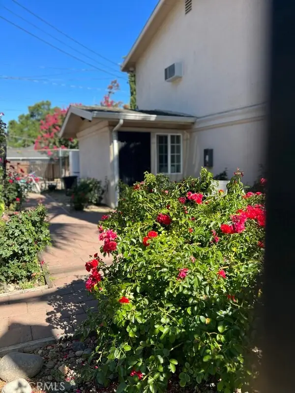 2700 32nd Street, Sacramento, CA 95817