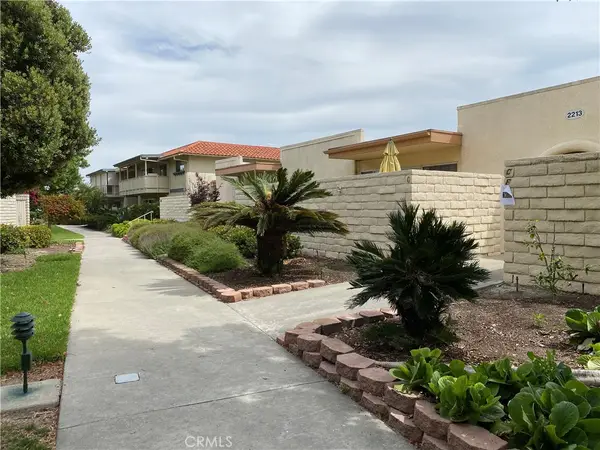 2213 Via Mariposa East #B, Laguna Woods, CA 92637