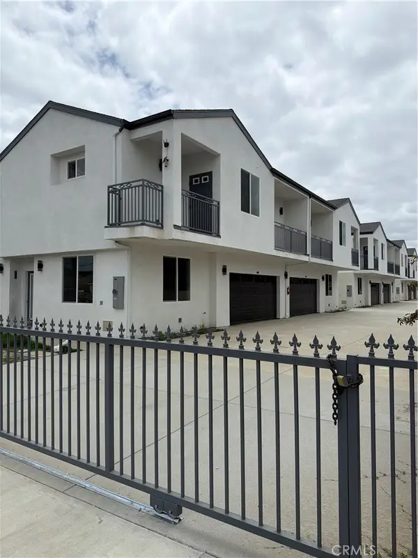 1439 S Palomares, Pomona, CA 91766