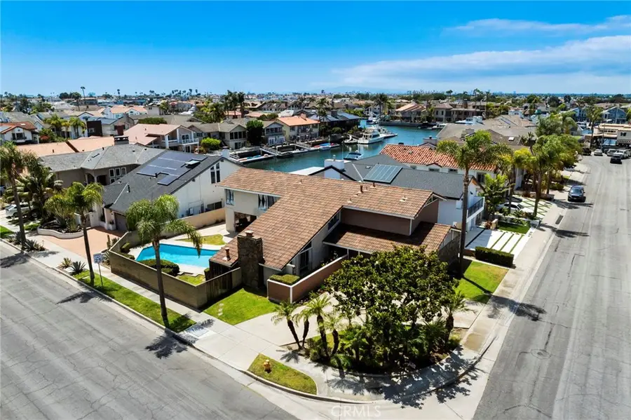 16391 Maruffa Circle, Huntington Beach, CA 92649 - #3