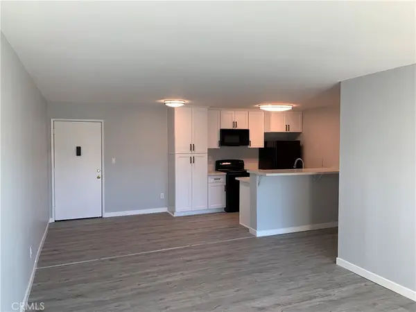 5585 E Pacific Coast, Long Beach, CA 90804