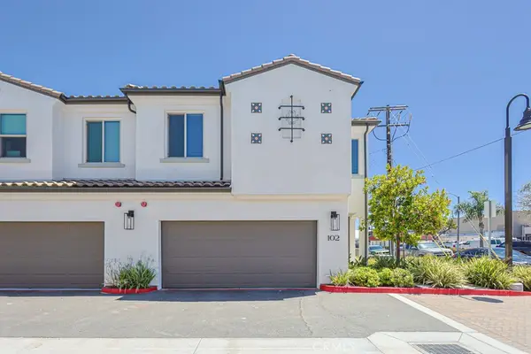 17540 Cameron #102, Huntington Beach, CA 92647